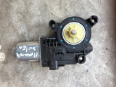 Oto Çıkma Parça / Volkswagen / Amarok / Oto Cam / Cam Motoru / Çıkma Parça 