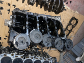 Oto Çıkma Parça / Volkswagen / Transporter / Motor / Silindir Kapağı / Çıkma Parça 