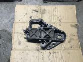 Oto Çıkma Parça / Renault / R 19 / Motor / Takozu & Kulağı / Çıkma Parça 