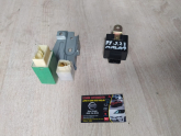 Oto Çıkma Parça / Mazda / 323 / Elektrik / Dörtlü Flaşör Düğmesi / Çıkma Parça 