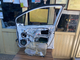 Oto Çıkma Parça / Toyota / Yaris / Kaporta & Karoser / Sağ Ön Kapı / Çıkma Parça 