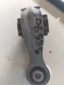 Oto Çıkma Parça / Mini / Cooper / Motor / Bağlantı Braketi / Çıkma Parça 