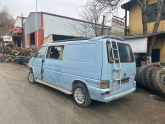 Oto Çıkma Parça / Volkswagen / Transporter / Radyatör / Yedek Su Deposu / Çıkma Parça 