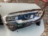 Oto Çıkma Parça / Renault / Kadjar / Far & Stop / Sağ Ön Far / Çıkma Parça 