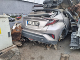 Oto Çıkma Parça / Toyota / Camry / Kaporta & Karoser / Sağ Ön Kapı / Çıkma Parça 