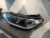 Oto Çıkma Parça / Volkswagen / Passat / Far & Stop / Sağ Ön Far / Çıkma Parça 