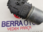 Oto Çıkma Parça / Audi / A4 / Oto Cam / Silecek Motoru / Çıkma Parça 