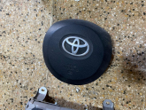 Oto Çıkma Parça / Toyota / Yaris / Göğüslük & Torpido / Komple Torpido / Çıkma Parça 