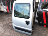 Oto Çıkma Parça / Renault / Kangoo / Kaporta & Karoser / Sağ Sürgülü Kapı / Çıkma Parça 