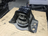 Oto Çıkma Parça / Renault / Megane / Motor / Takozu & Kulağı / Çıkma Parça 