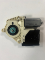 Oto Çıkma Parça / Volkswagen / Passat / Oto Cam / Cam Motoru / Çıkma Parça 