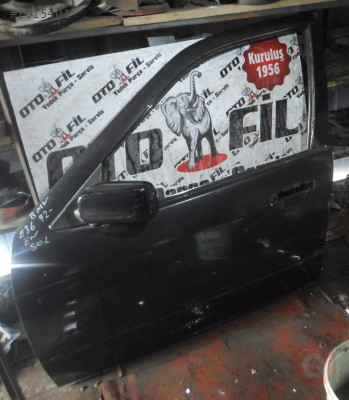 BMW E36 1992 ÖN SOL SİYAH KAPI