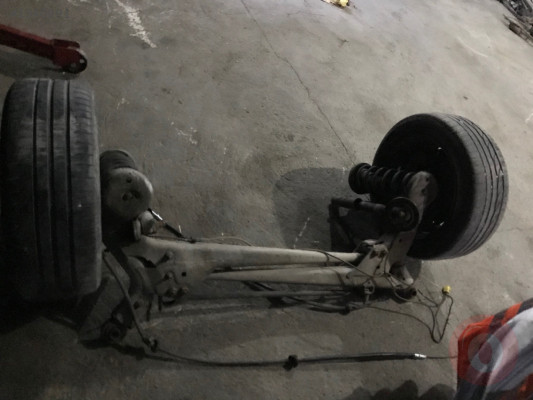 Volvo 850 çıkma komple arka dingil