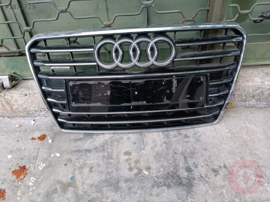 Audi A7 çıkma ön panjur hatasız