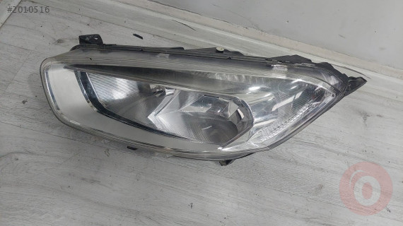 FORD COURİER ORJINAL ÇIKMA BEYAZ ZEMİN  SOL  FAR