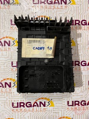 1K0937804G VW CADDY SİGORTA KUTUSU