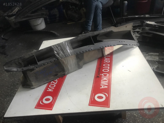 FORD FİESTA 2003/2008 CAM ÖNÜ IZGARASI