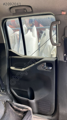 nissan navara 2010 sol arka kapı döşemesi (son fiyat)