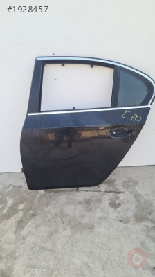 bmw 5 e60 çıkma sol arka kapı (son fiyat)