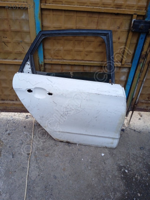 Citroen C4 sağ arka kapı