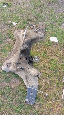 opel vivaro renault trafic çıkma motor traversi beşik