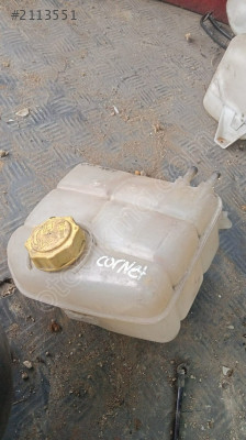 Connet silecek su bidonu çıkma