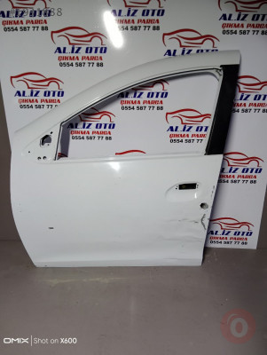 Renault Clio sembol sol ön kapı 2013+