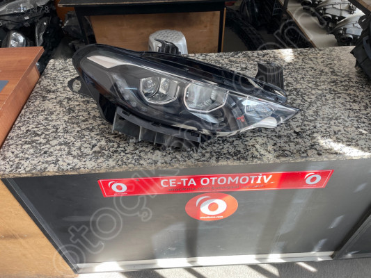 FİAT EGEA SAĞ ÖN FAR LEDLİ ÇIKMA ORJİNAL BEYAZ KAŞ