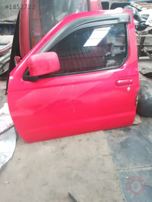 Nissan skystar sol kapı
