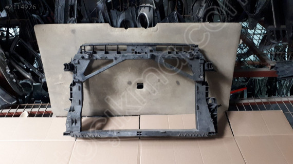AUDİ  A3 ÖN PANEL ÇIKMA PARÇA 8y0805588a