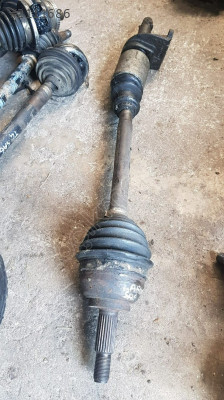 Renault Laguna 1 sağ aks çıkma