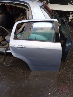Fiat punto sağ arka kapı