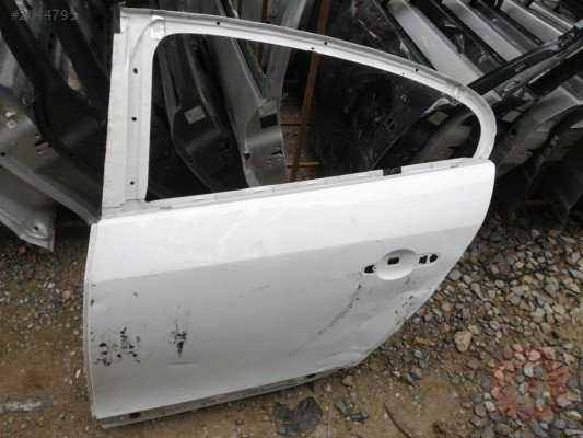 RENAULT FLUENCE SOL ARKA KAPI