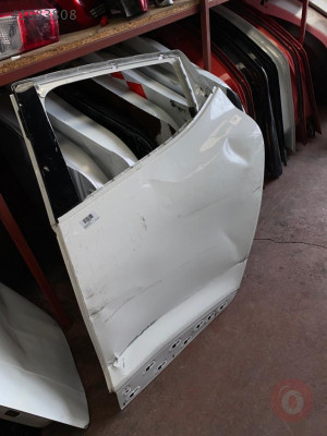 RENAULT CLIO 4 ORİJİNAL ÇIKMA SOL ARKA KAPI GÜL OTOMOTİV