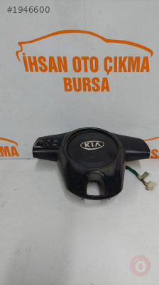 Kia Cerato sürücü airbag ve direksiyon radyo kumanda paneli