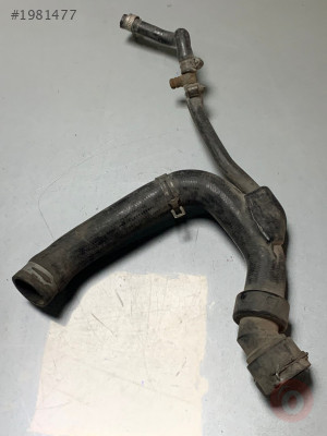 AUDİ A6 98-01 2.8 RADYATÖR ÜST SU HORTUMU 4B0121101D