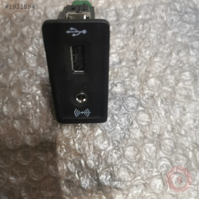 5G0035222E AUX VE USB BAĞLANTI SOKETİ ARTEON AMAROK CRAFTER