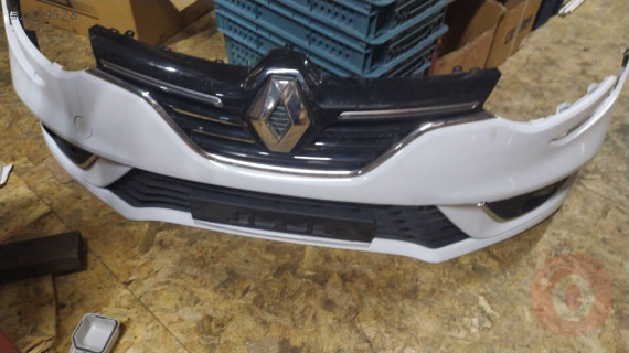 RENAULT MEGANE 4 ÖN TAMPON