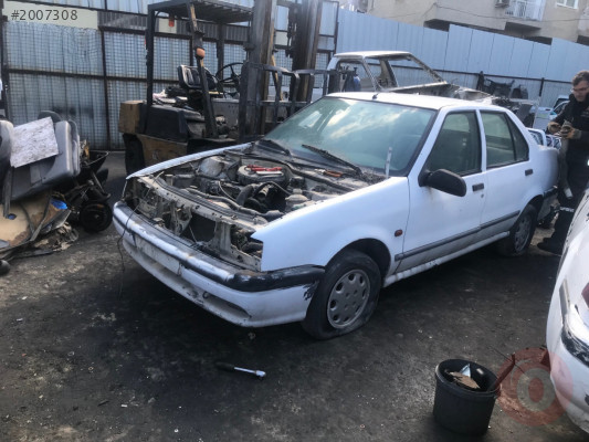 Renault 19 sol ön kapı