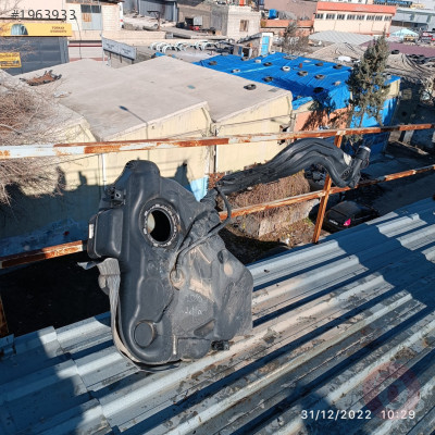 1k0201035p Vw Jetta 2015 yakıt deposu