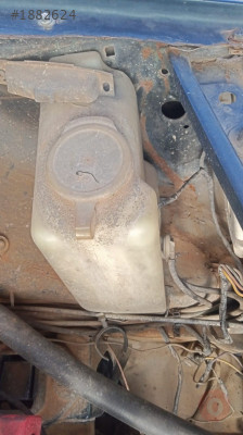 1996 model skoda felicia çıkma silecek su bidonu