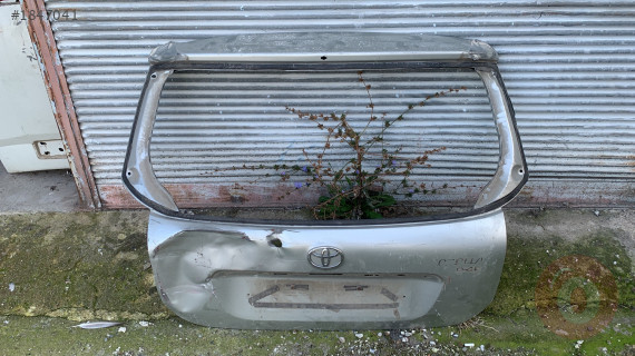 TOYOTA COROLLA HATCBACK ÇIKMA ORJİNAL ARKA BAGAJ KAPAĞI