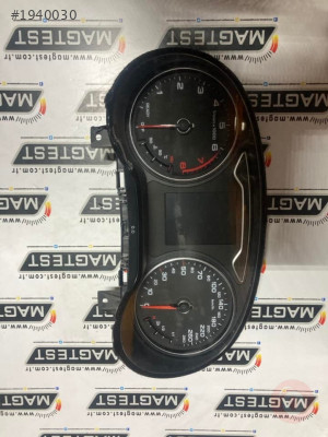 8V0920874E AUDI Q3 GOSTERGE PANELİ