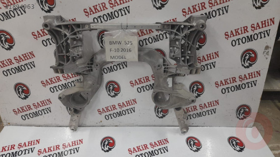 BMW 525 F 10 2016 MODEL ALT TRAVES ÇIKMA PARÇA