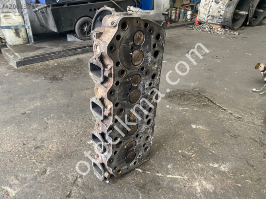 MİTSUBİSHİ CANTER FE659 ÇIKMA SİLİNDİR KAPAĞI