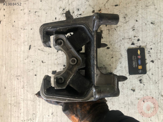 OPEL VECTRA B 1.6 16V MOTOR KULAĞI ÇIKMA ORJİNAL 90497583
