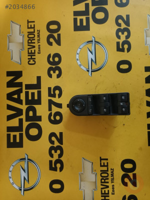 Opel Astra H Çıkma Cam Düğmesi