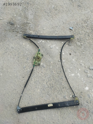 AUDİ Q7 CAM KRİKOSU ÖN SOL 4L0837461A