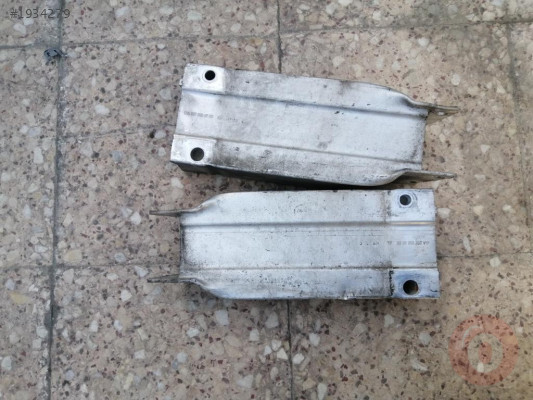 MERCEDES W207 SAĞ-SOL TAMPON BABASI A2076200700-A2076200095