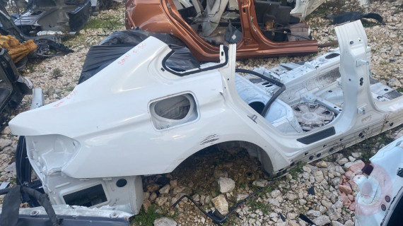 BMW 4.20 SAĞ ARKA KESME ÇAMURLUK OTO FEDAİ
